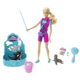 Barbie I Can Be: SeaWorld Trainer Doll Play Set